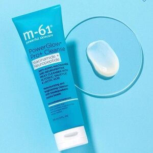 NWT m-61 PowerGlow Pro+ Niacinamide+Neuropeptide Cleanse with Gentle Exfoliators